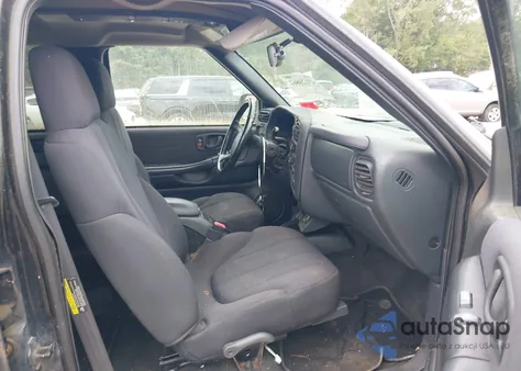 2004 Chevrolet S Truck S10 from USA, damaged, VIN 1GCDT13X34K100465